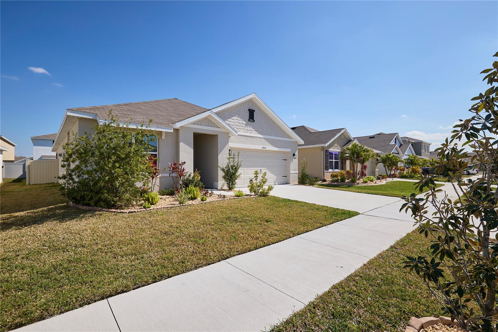 17012 AVON DIVE LN photo 2