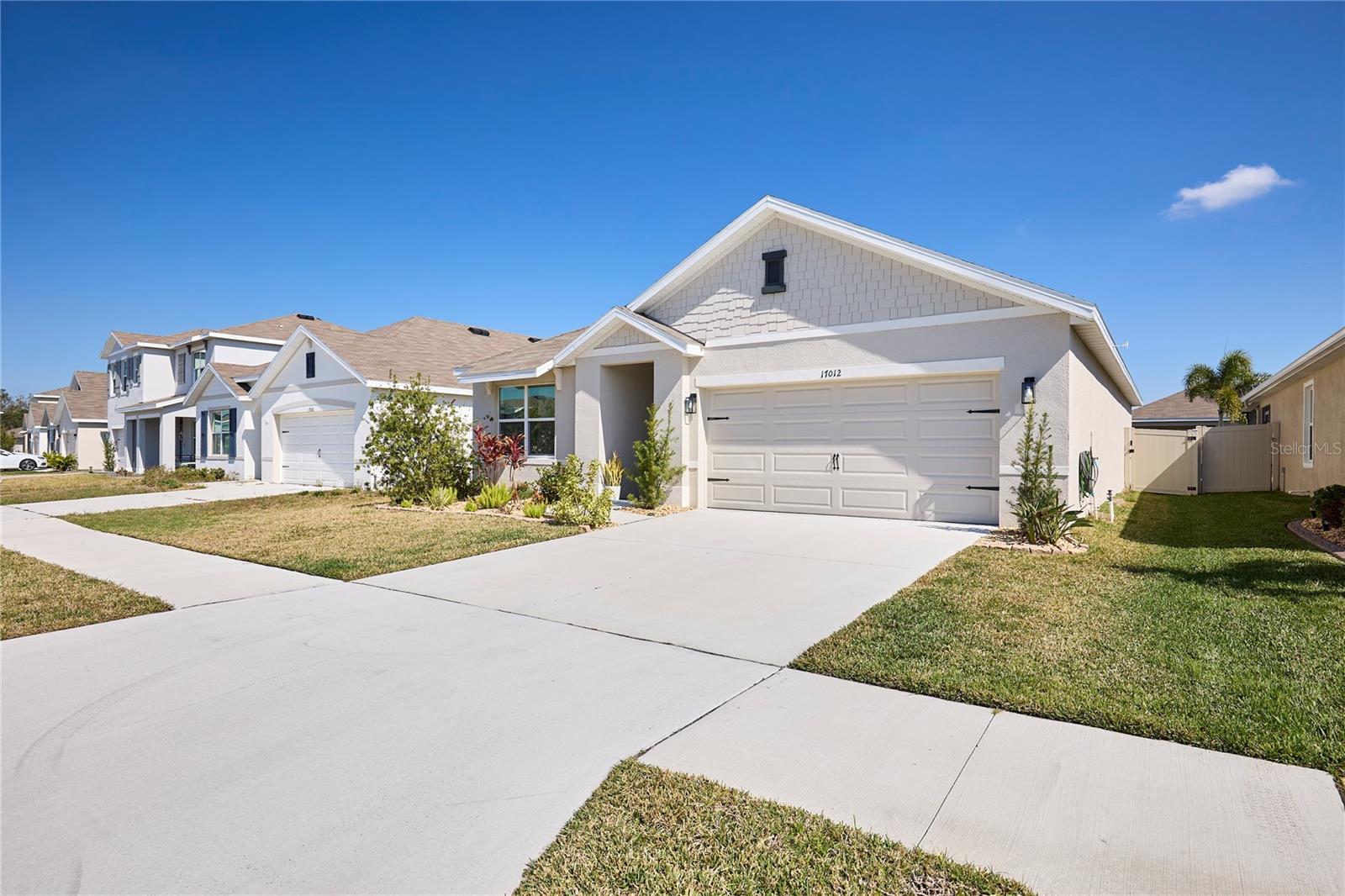 17012 AVON DIVE LN photo 3