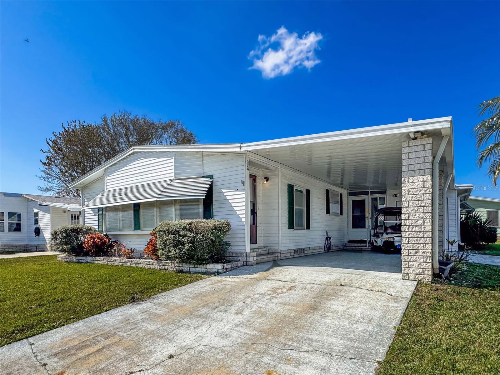 376 VICTORIA DR photo 5