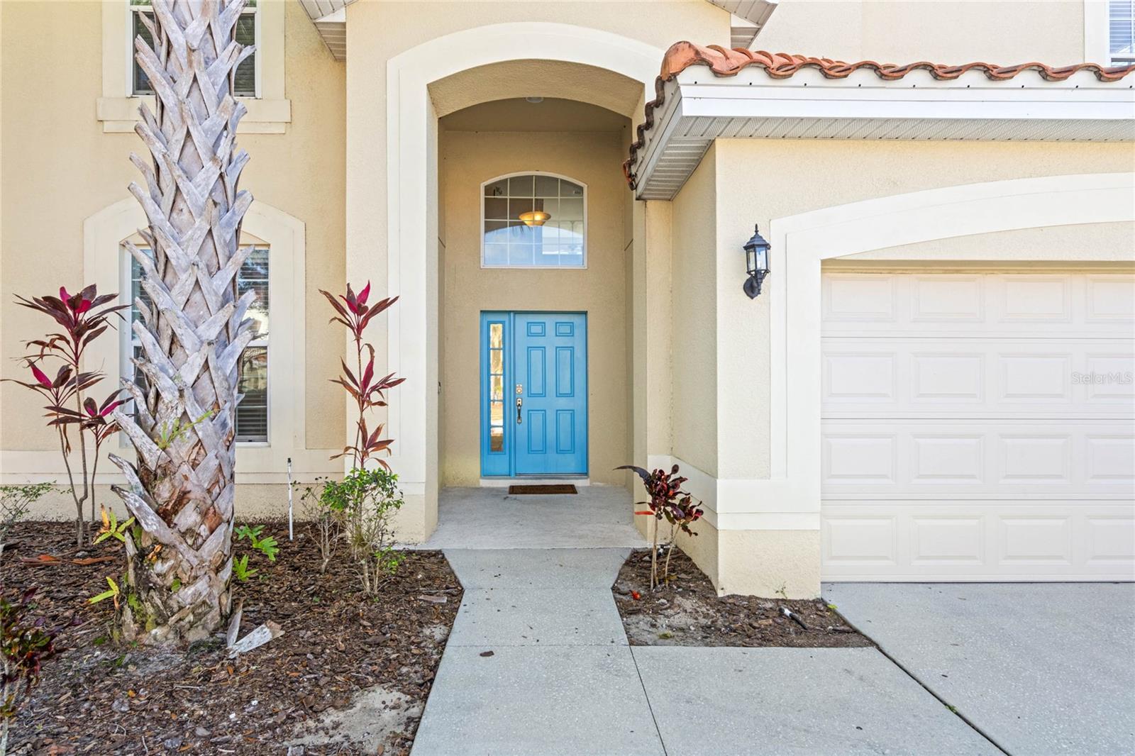 390 MIRO DR photo 3
