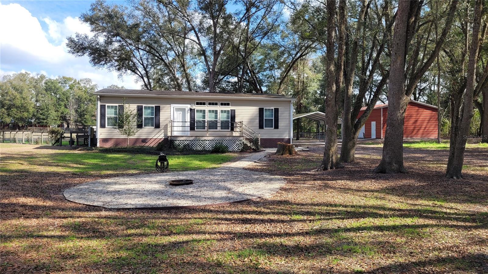 6407 NW COUNTY ROAD 235 photo 2
