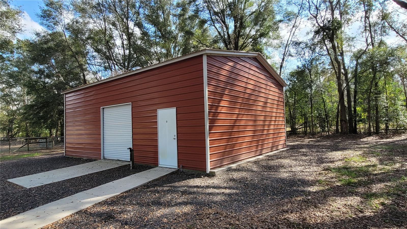 6407 NW COUNTY ROAD 235 photo 3