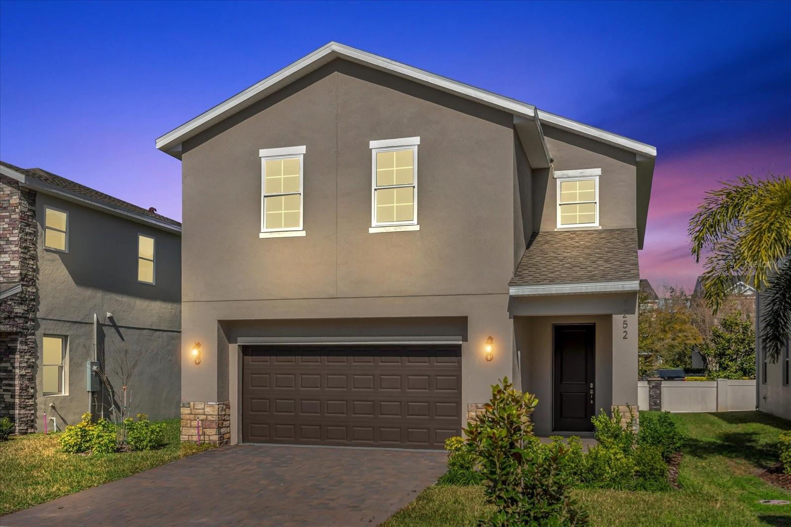 1252 ASH TREE CV photo 3