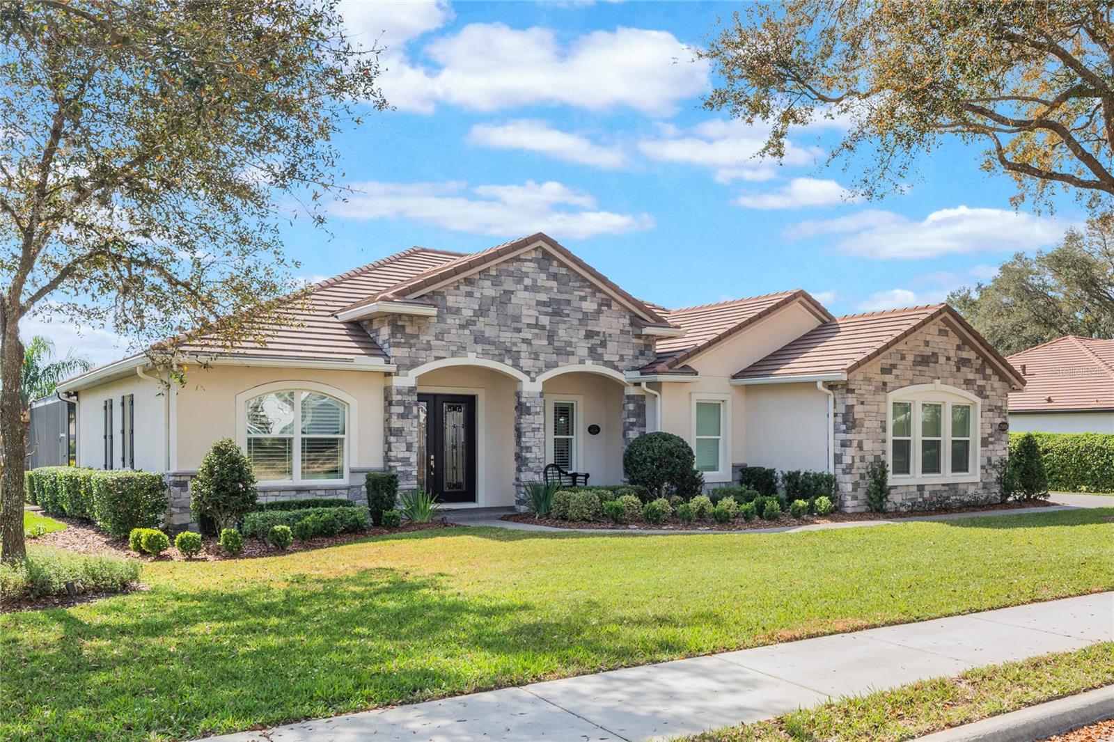 25850 CROSSINGS BLUFF LN photo 2