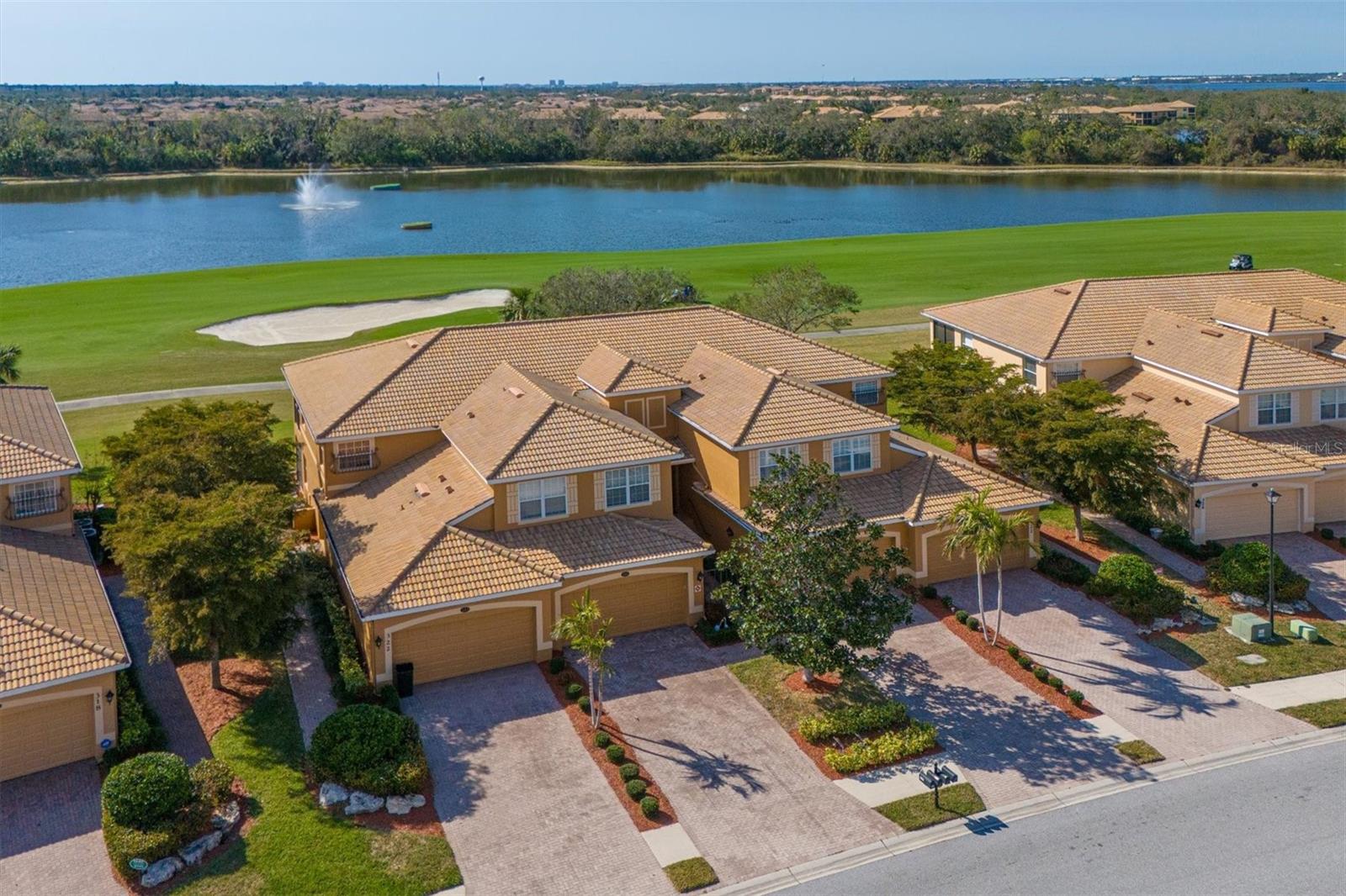 322 WINDING BROOK LN #103 — home for sale