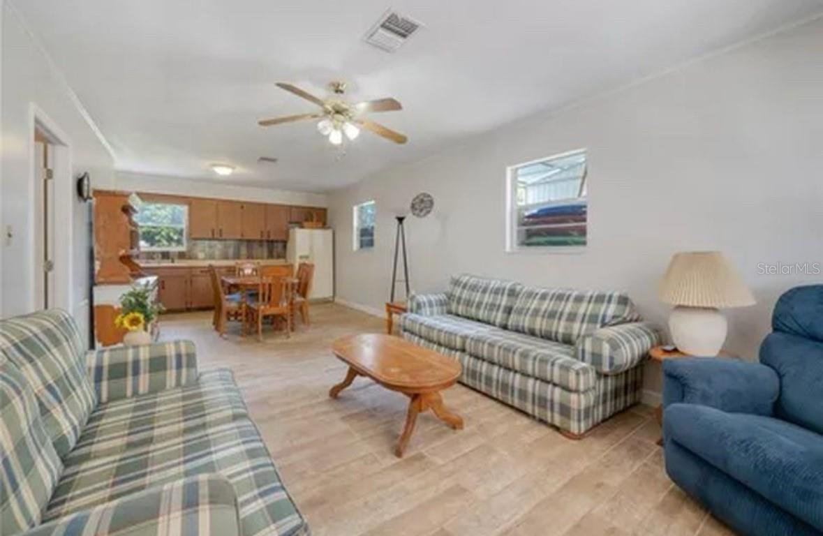 1511 E LAKE PARKER DR #2 photo 5