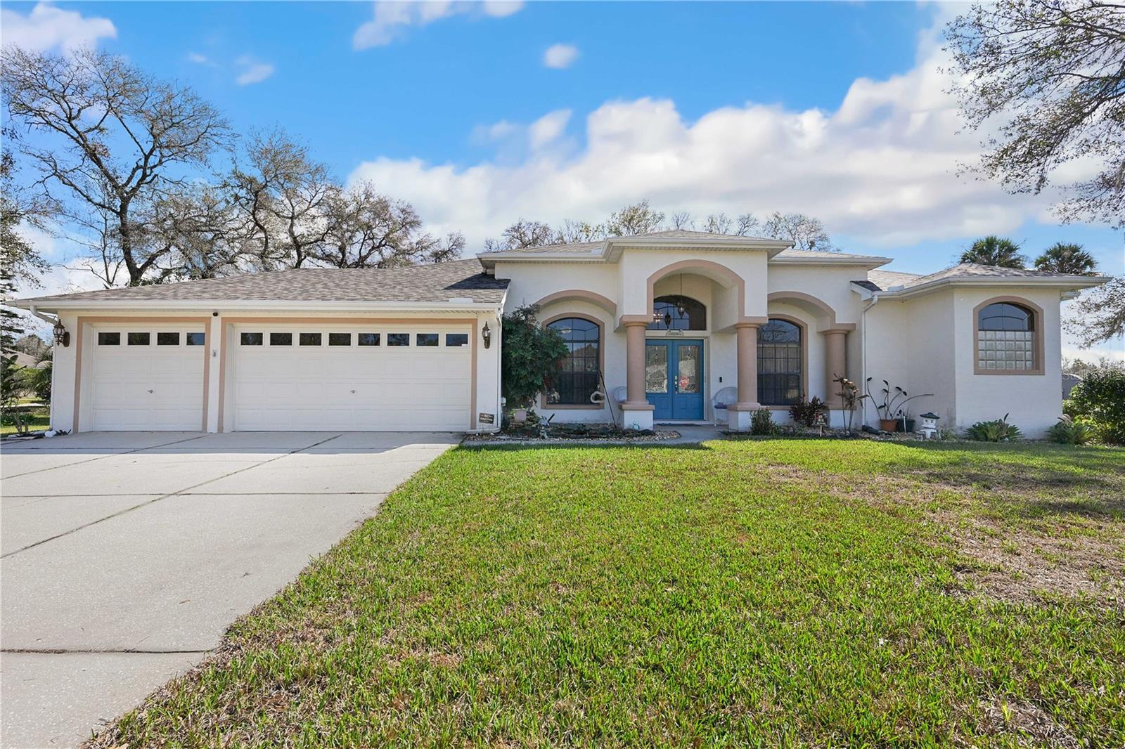 13855 RUDI LOOP photo 2