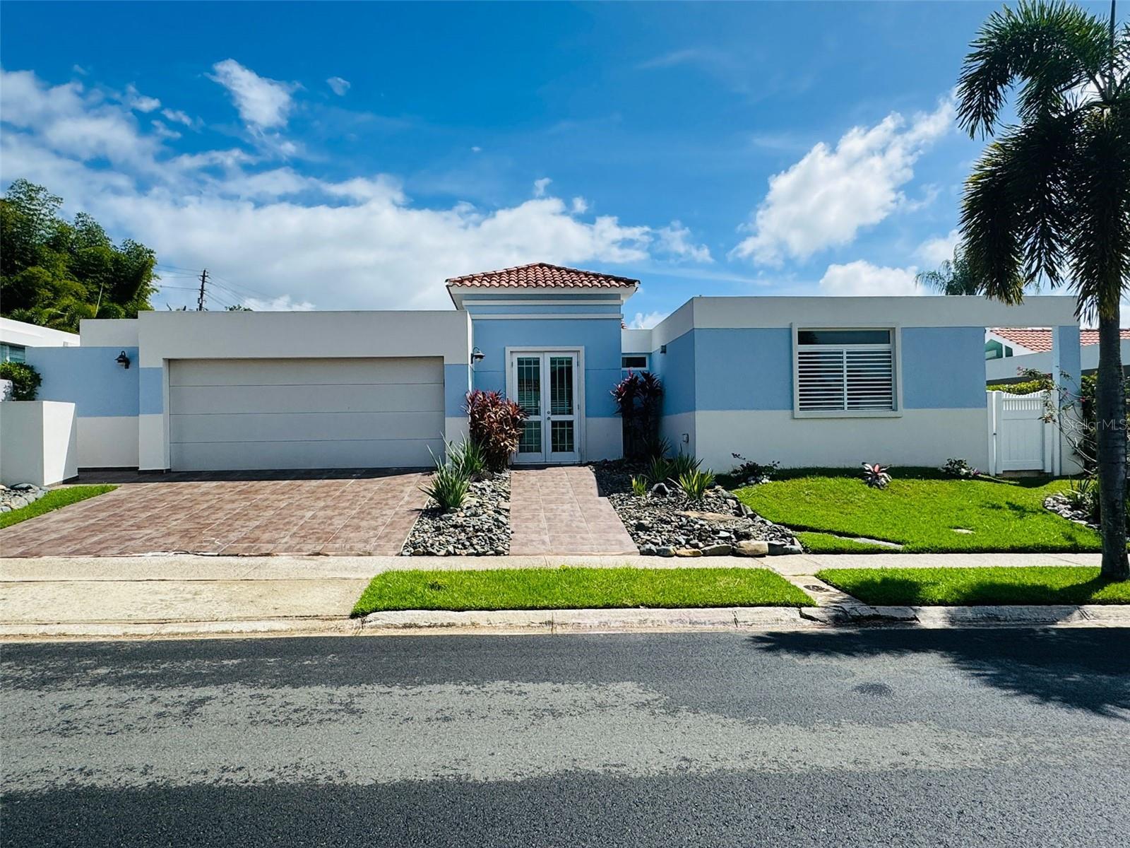 Single Family Residence