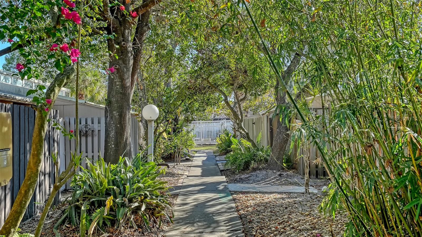 500 N JEFFERSON AVE #2 photo 4