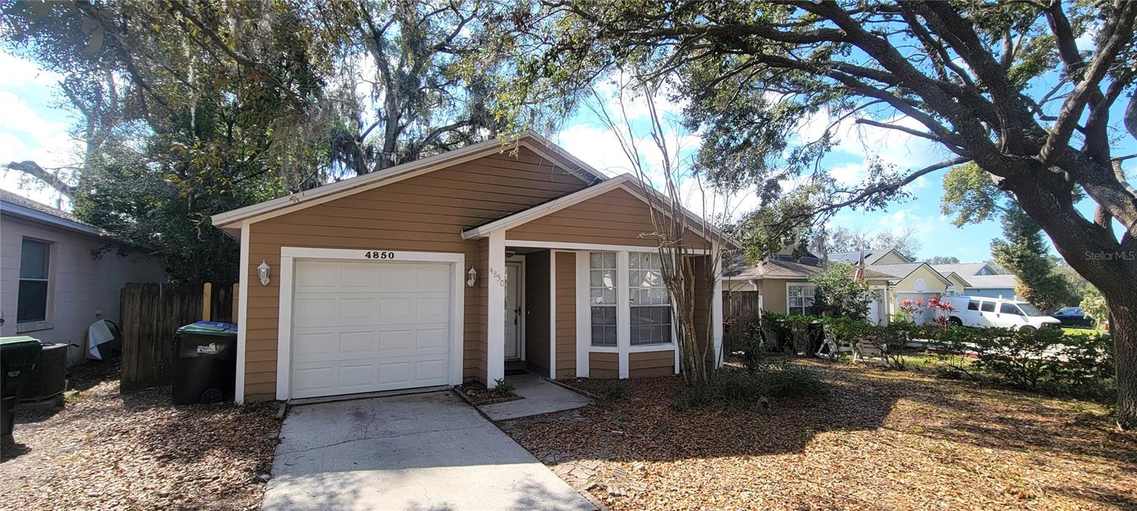 4850 ROBBINS AVE photo 2