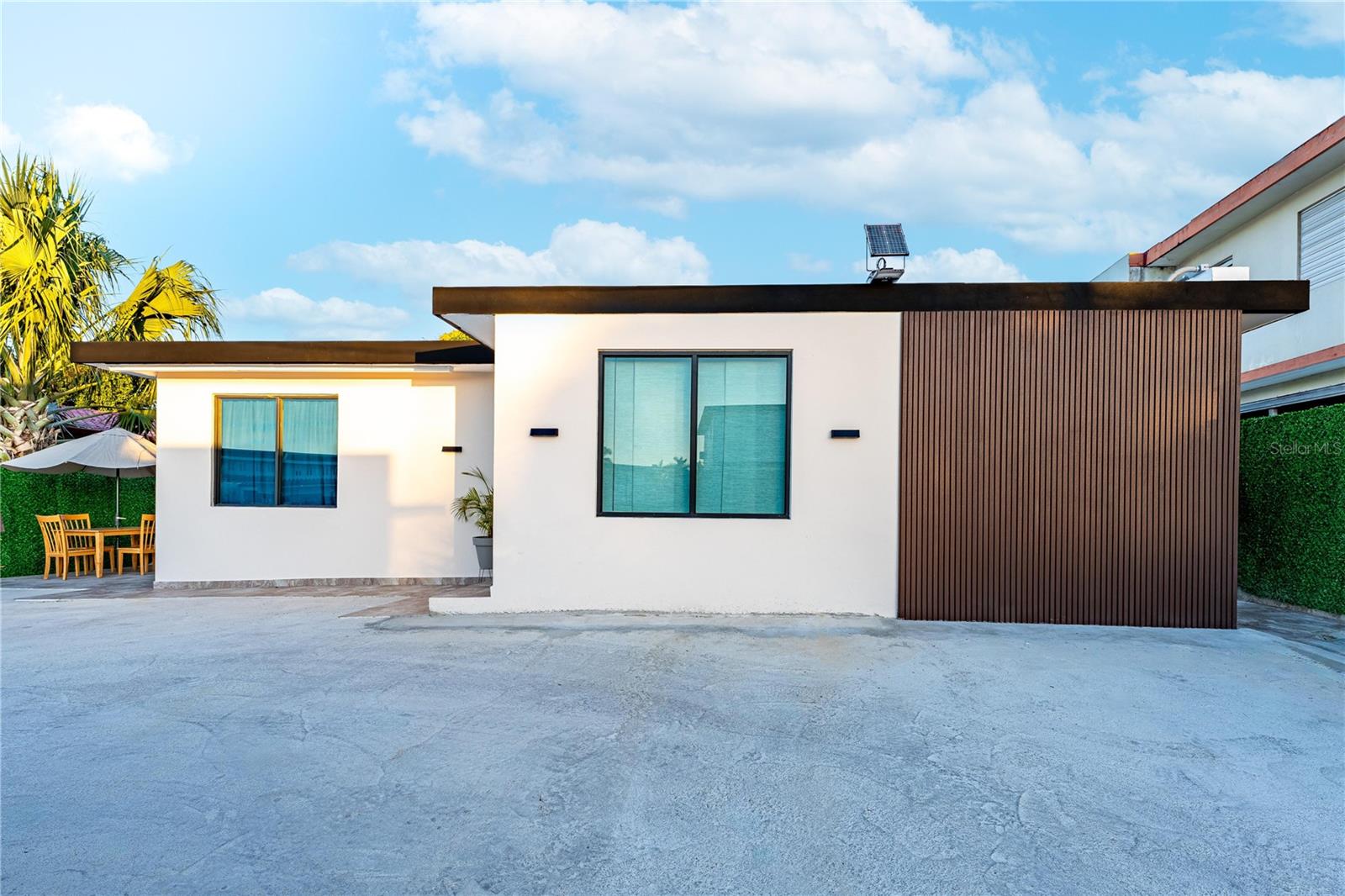 Single Family Residence