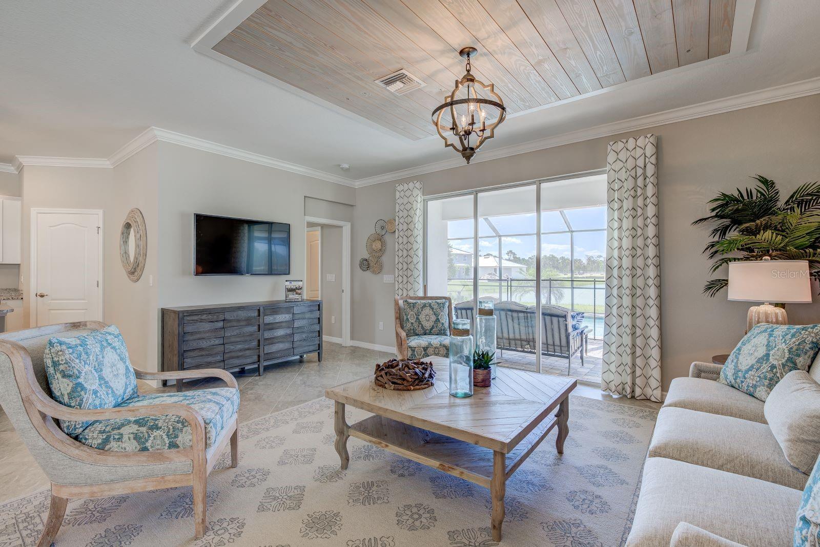 8644 SAINT KITTS CIR photo 4