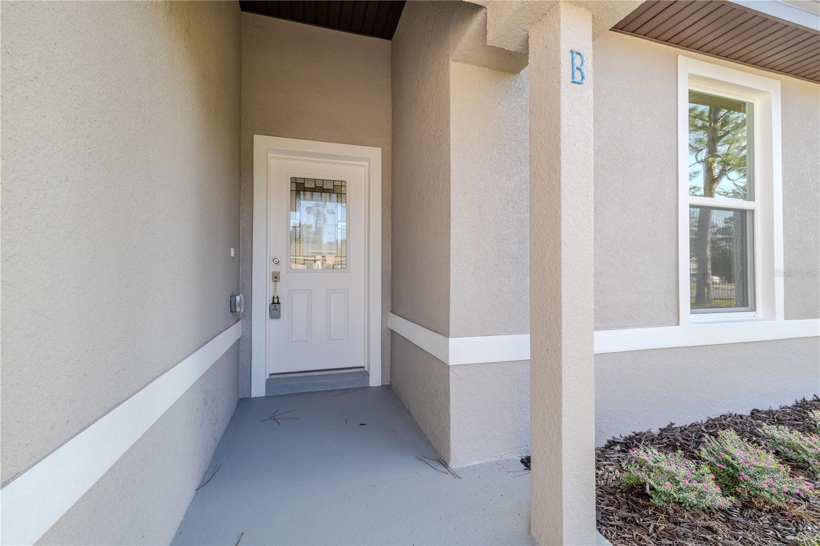 2 EASTON PL #A photo 3