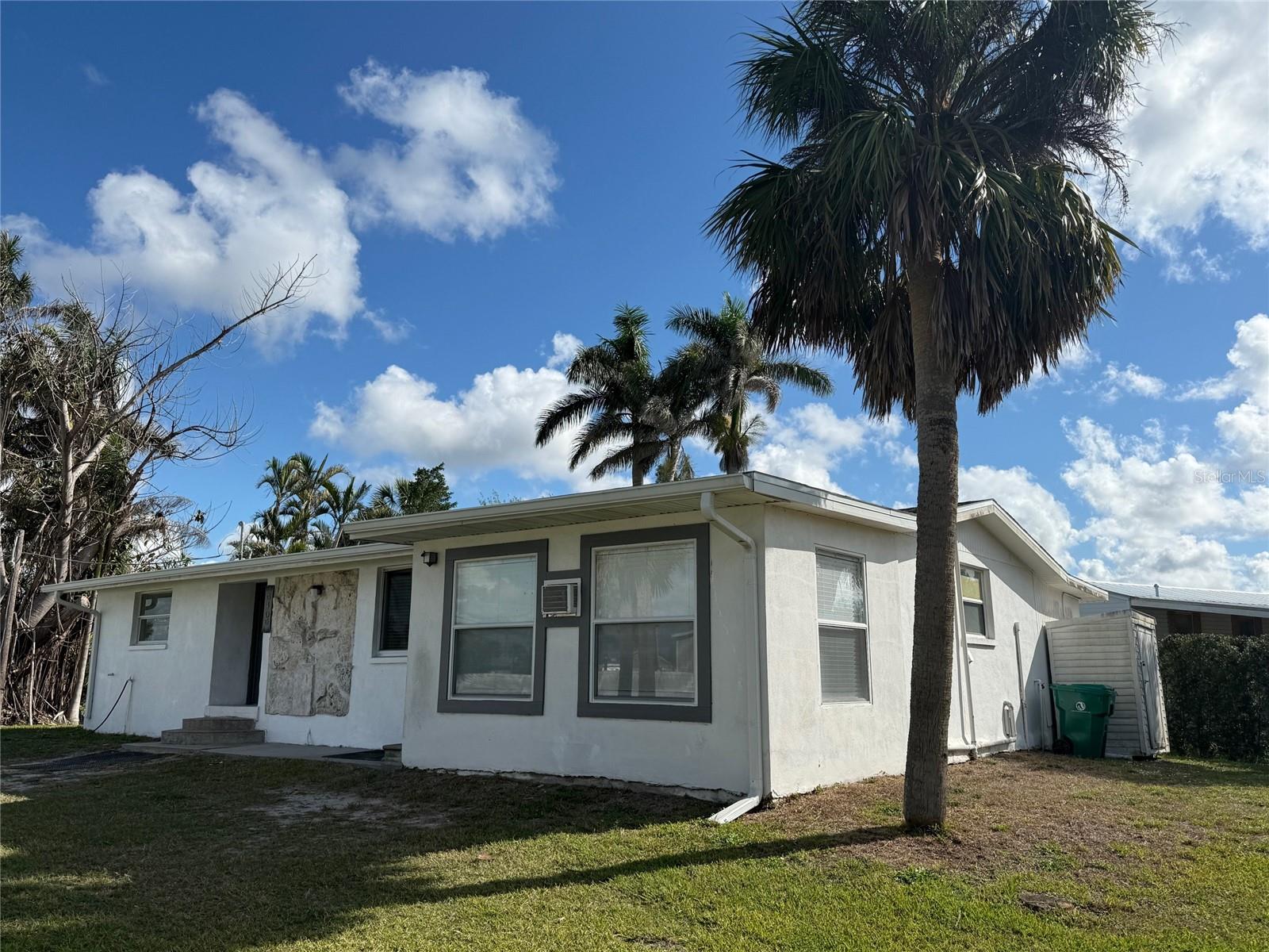 5405 RIVERSIDE DR photo 2
