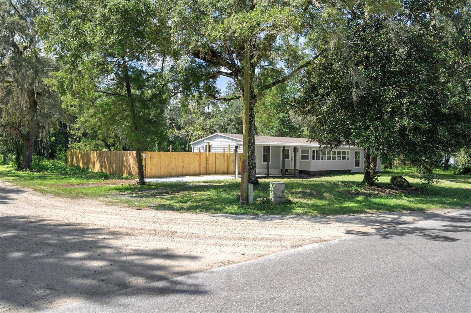 34918 REYNOLDS ST photo 5