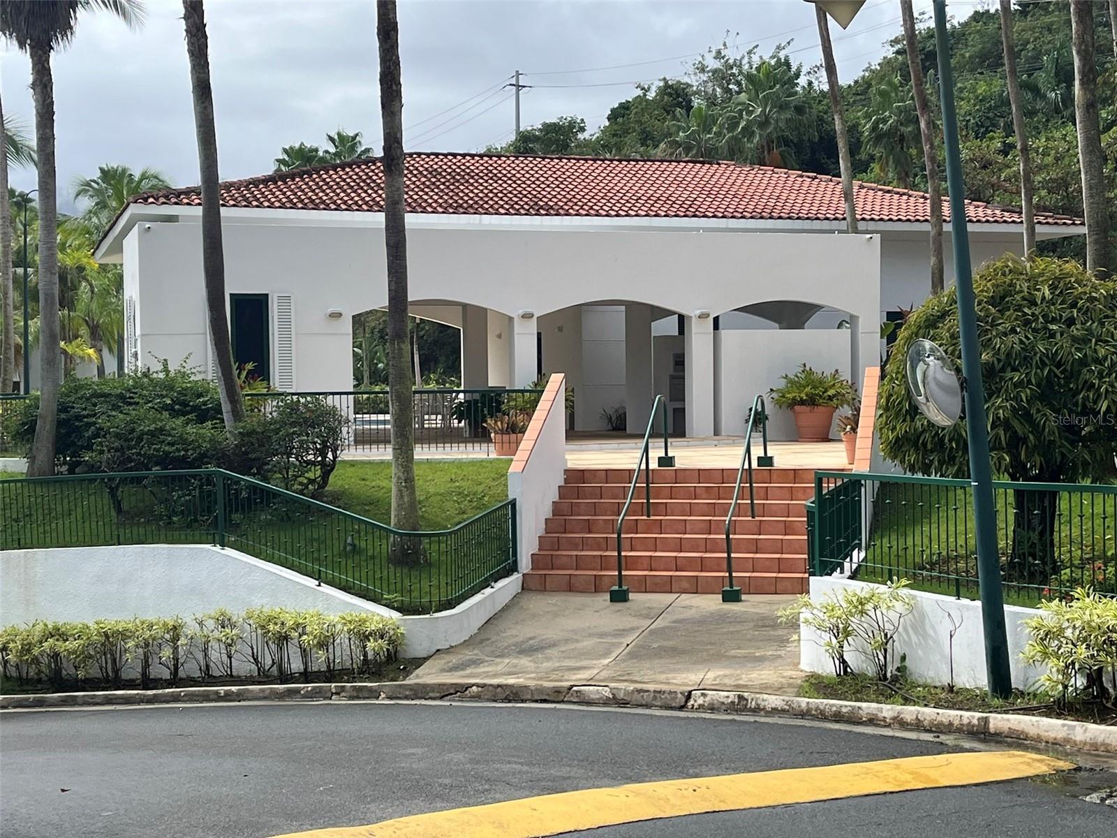 Carr PR-068 COND. RIO MAR VILLAGE #22-01