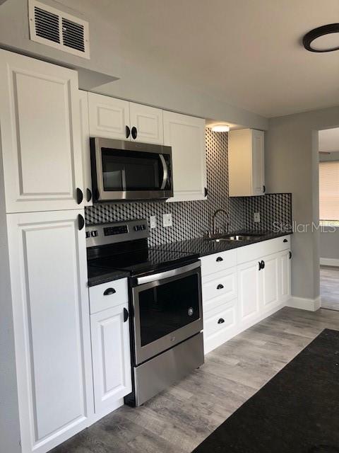 5520 OCEANIC RD photo 2