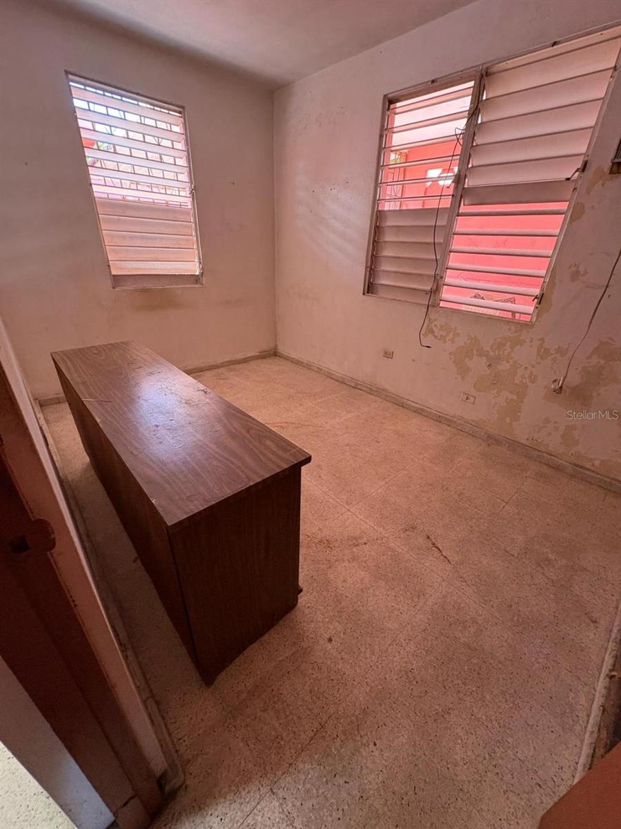 9 SENDERO ST AMELIA WARD photo 5