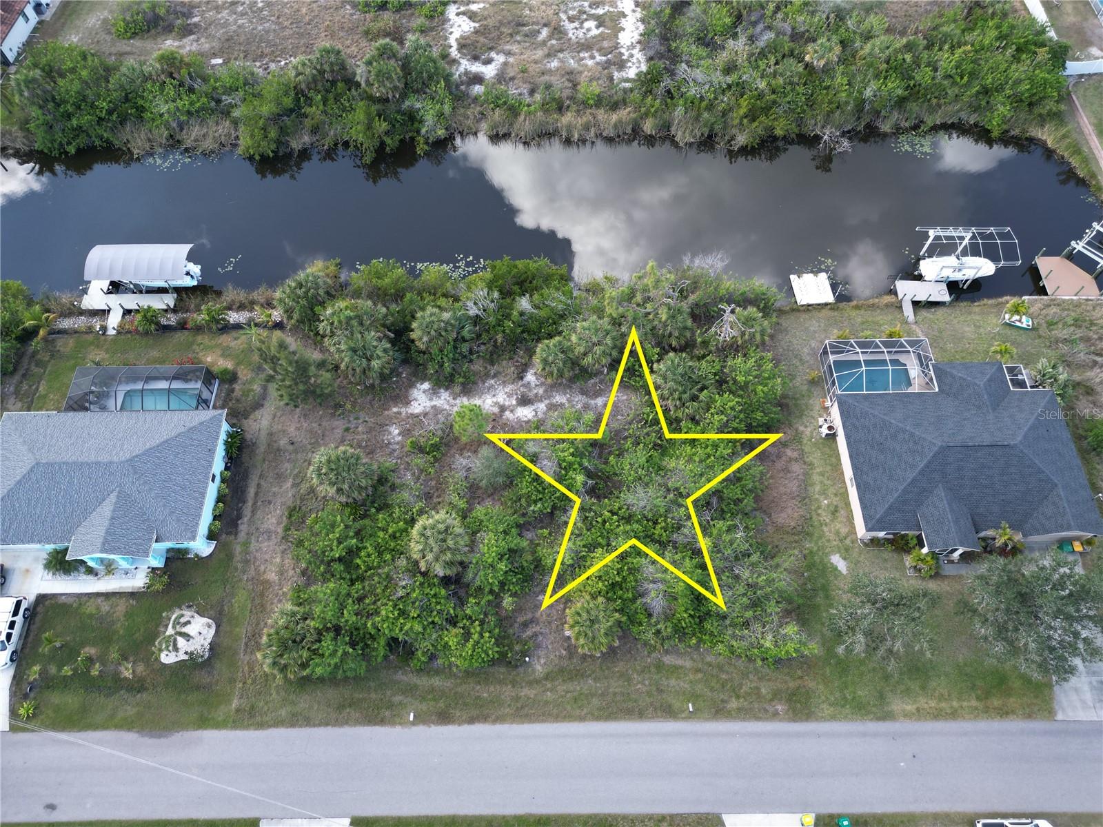 10039 LEBANON DR photo 2