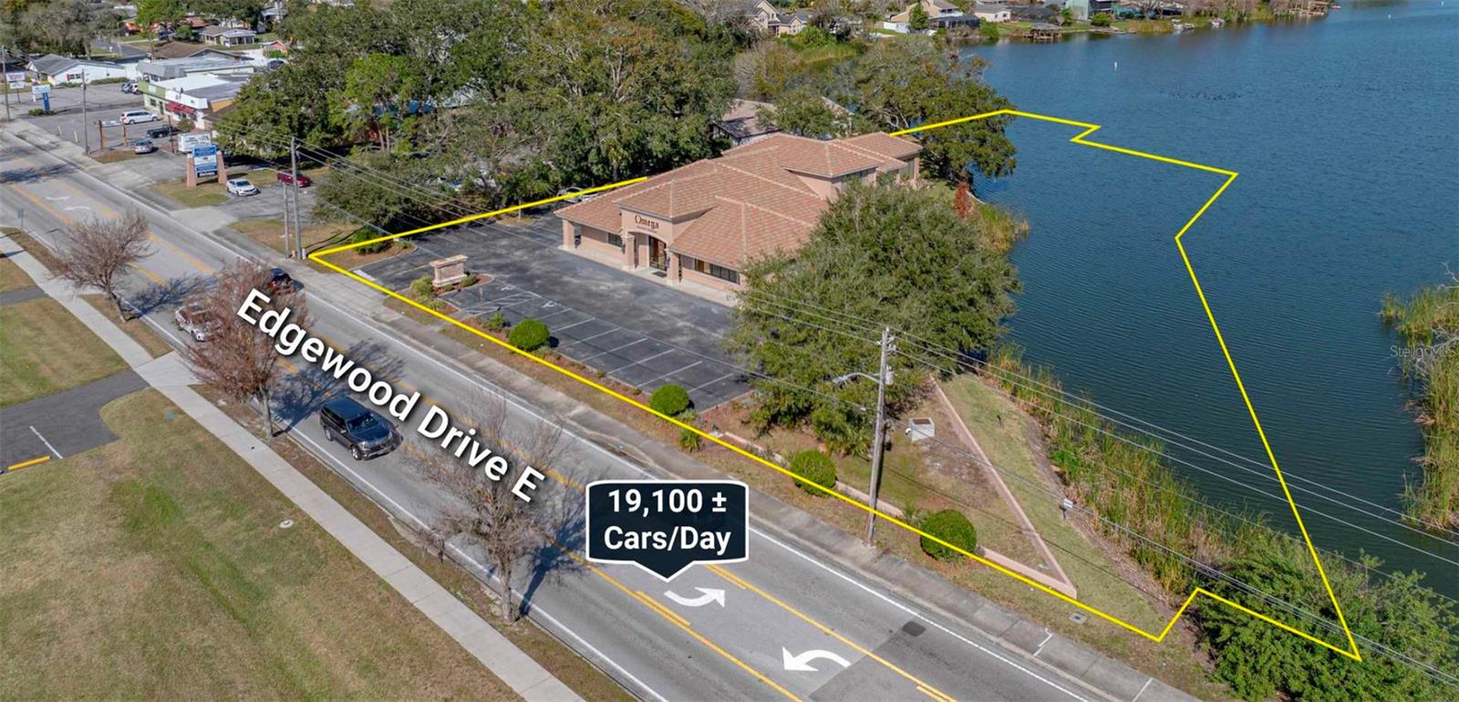 1820 E EDGEWOOD DR #101 photo 3