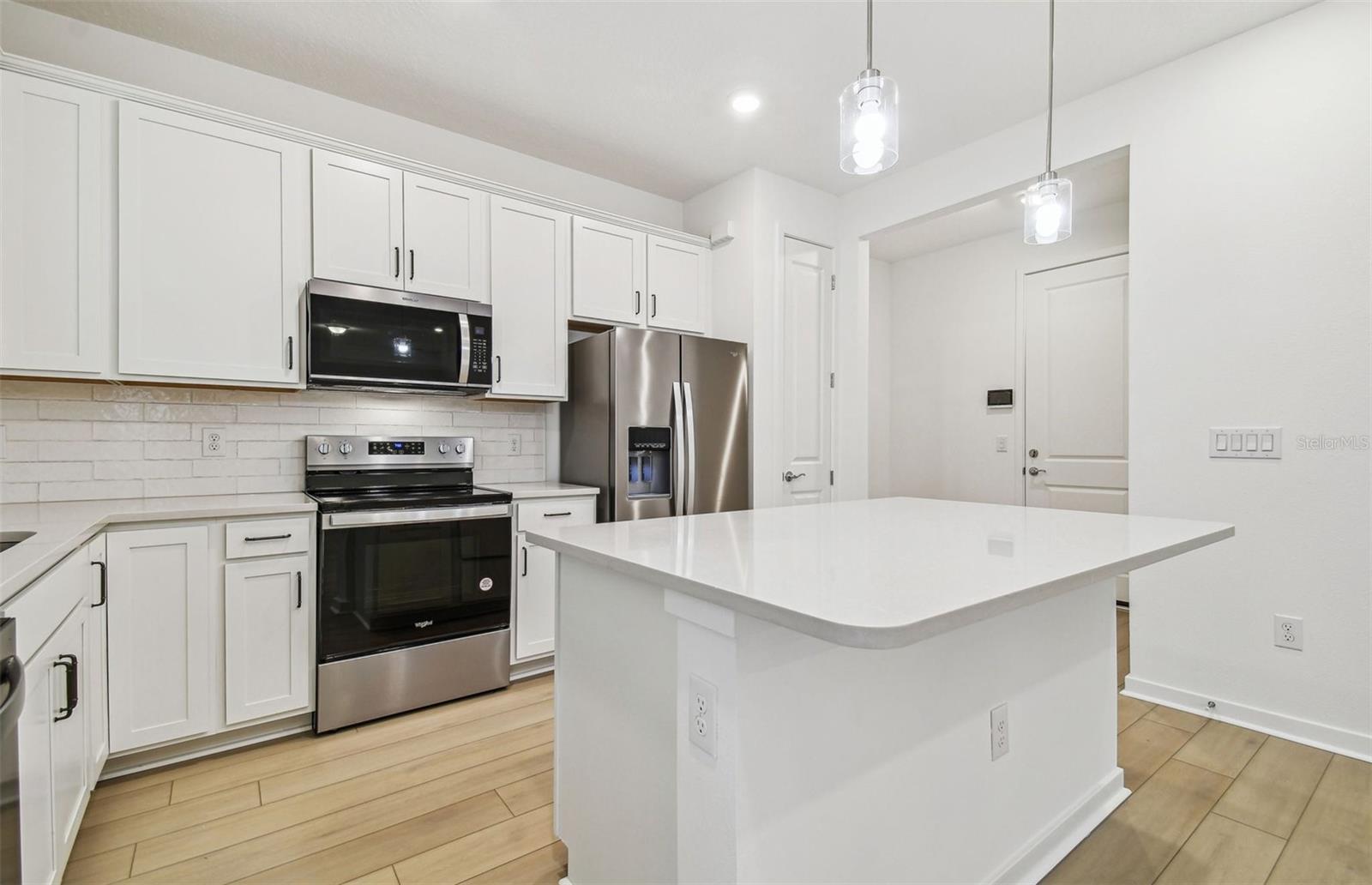 13729 EVERGREEN VALLEY DR photo 3