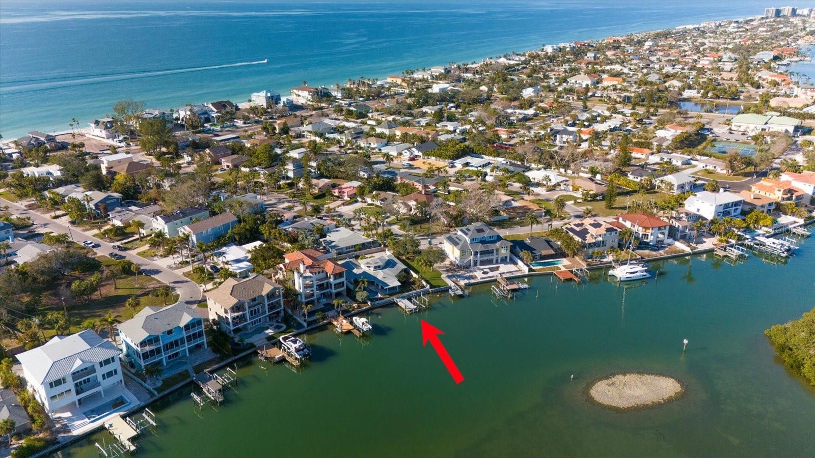 701 HARBOR DR photo 3