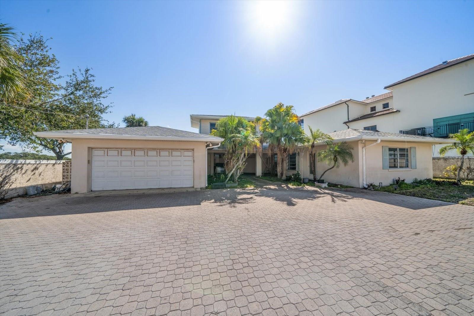 701 HARBOR DR photo 4