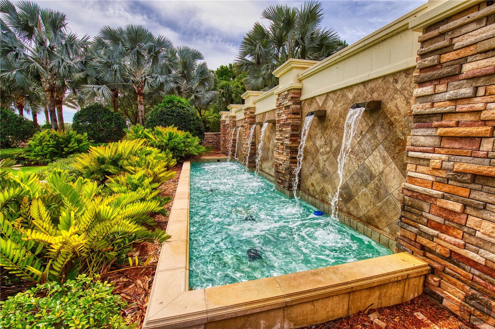 10187 CROOKED CREEK DR photo 4