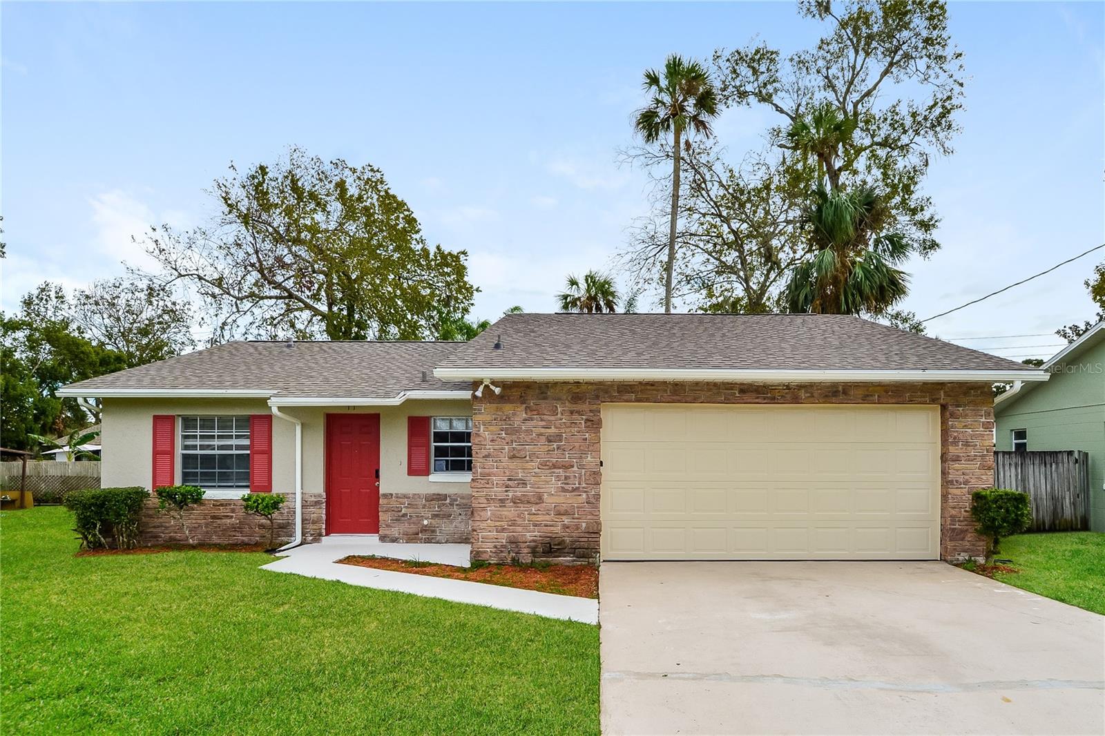 812 E VOORHIS AVE — home for sale