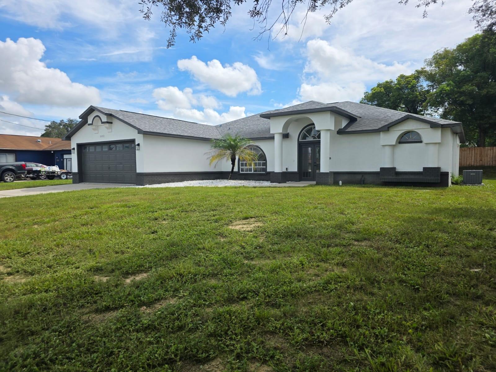 1032 CONCERT AVE photo 2