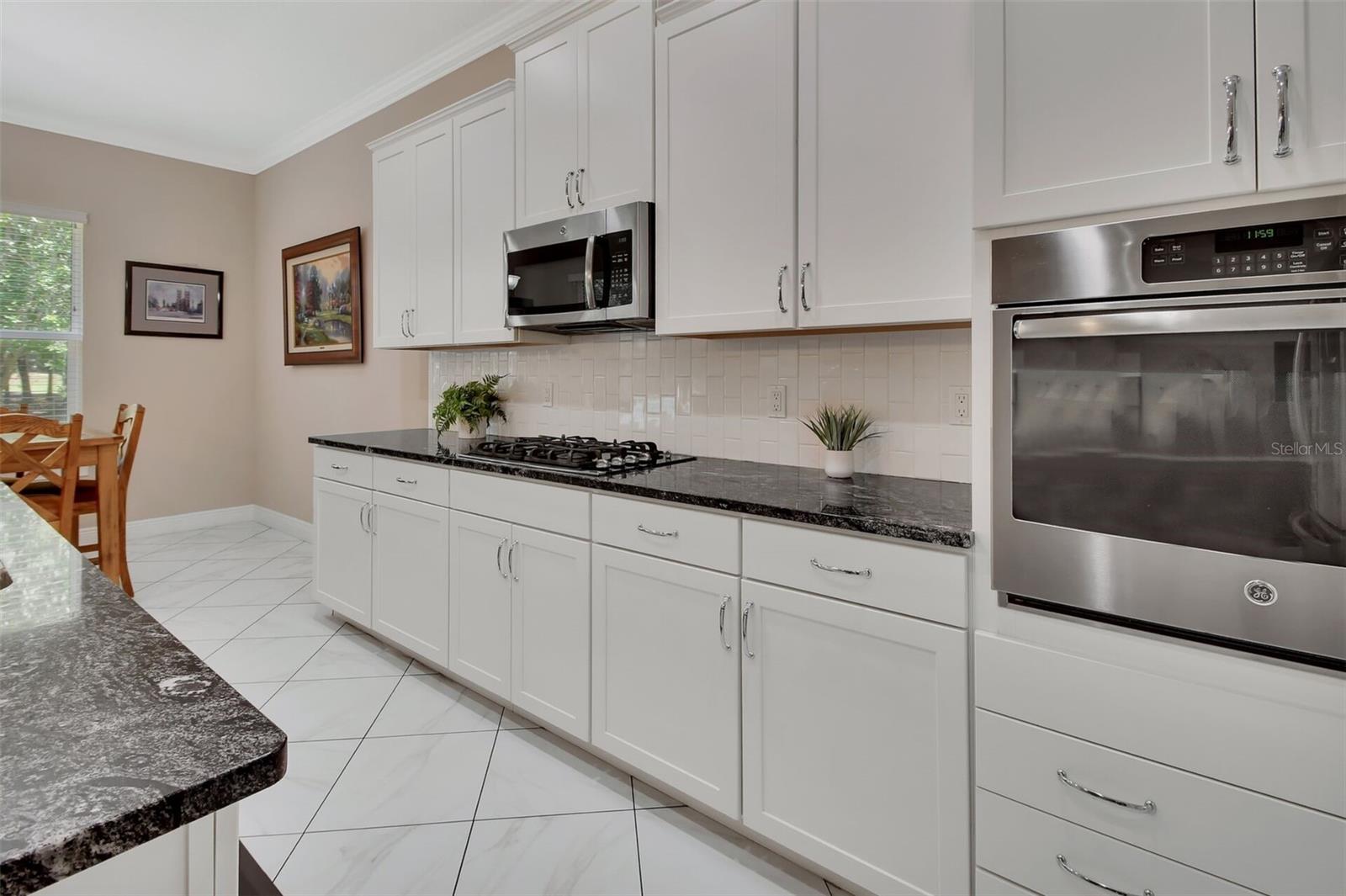 171 BIRCHMONT DR photo 4