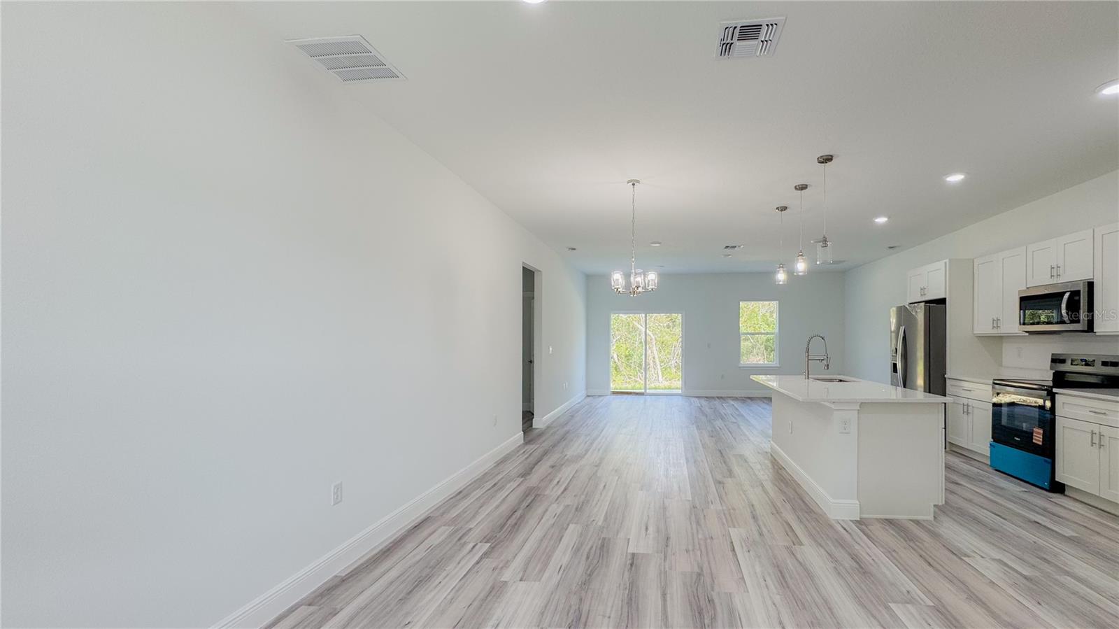 15625 SW 37TH CIR photo 2