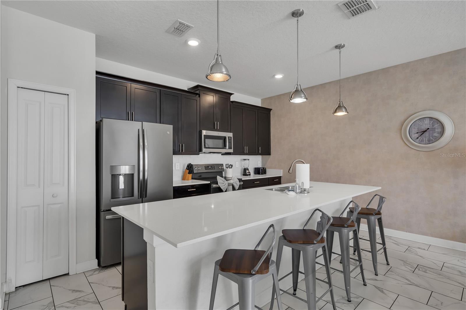 9005 STINGER DR photo 4