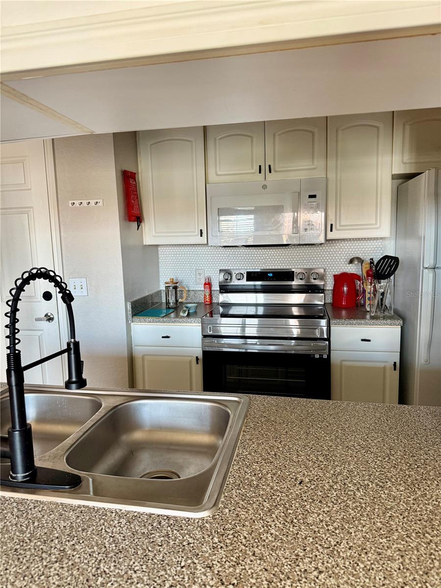 860 N ORANGE AVE #464 photo 5