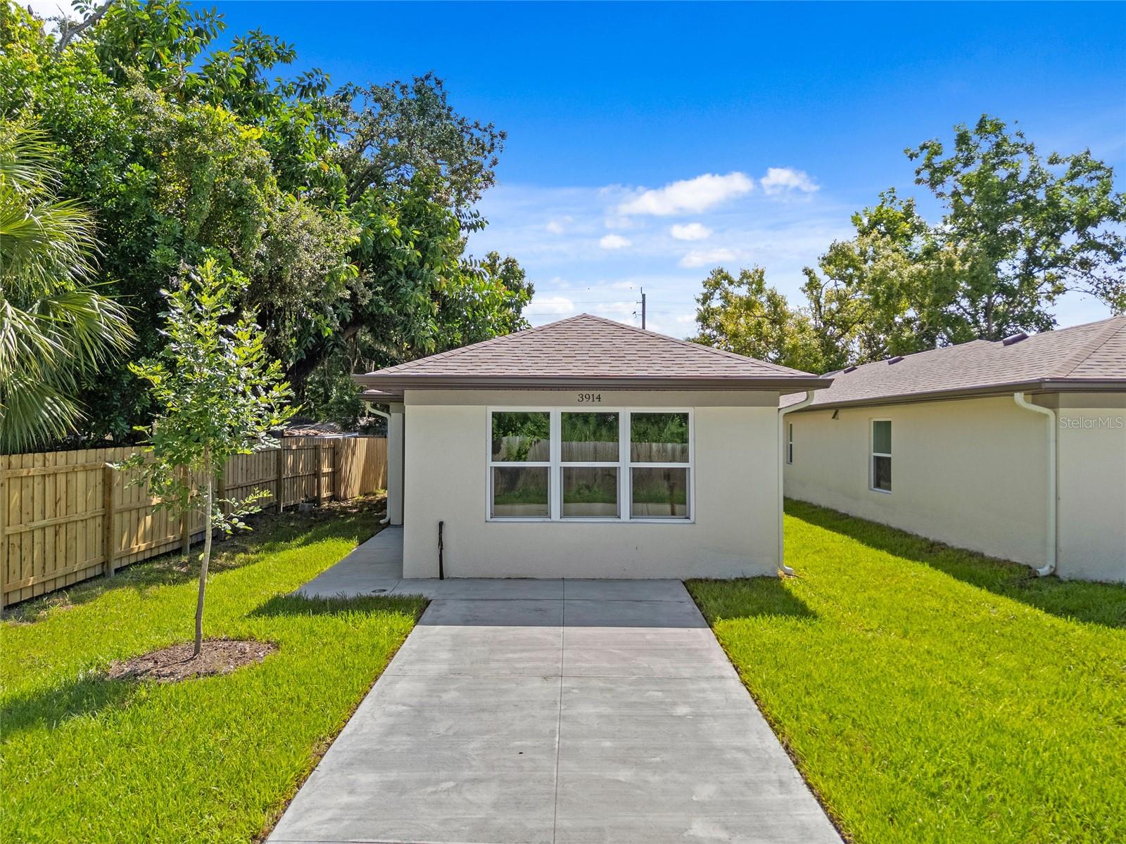 3914 WALNUT AVE — home for sale