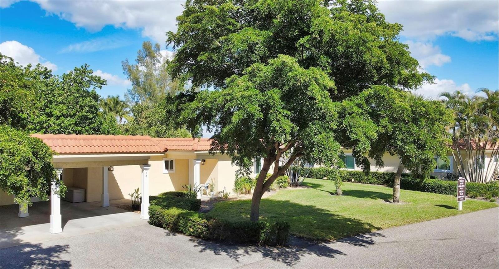 4976 GULF OF MEXICO DR #Villa 18 photo 4