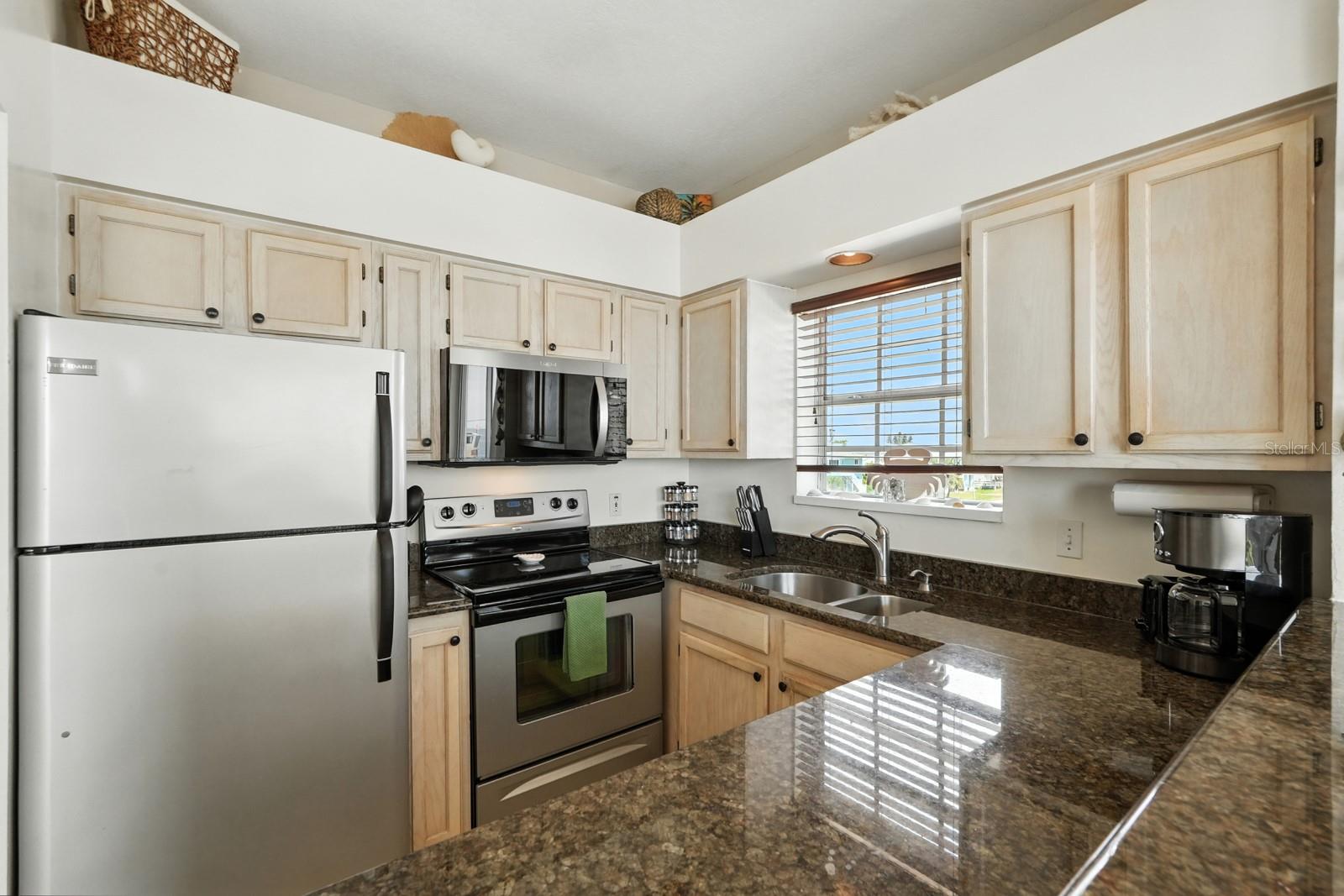 6612 S ATLANTIC AVE #101 photo 5