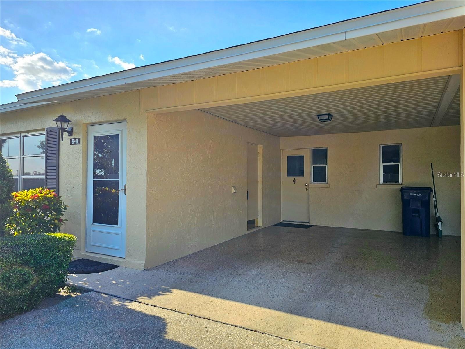 390 301 BLVD W #5B