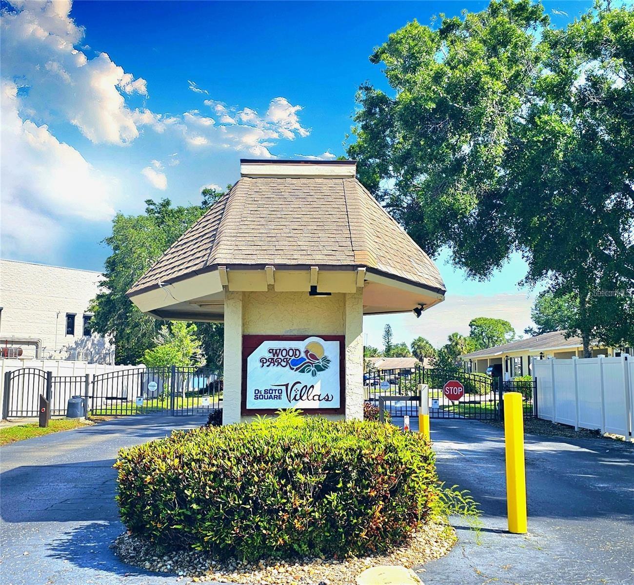 390 301 BLVD W #5B photo 3