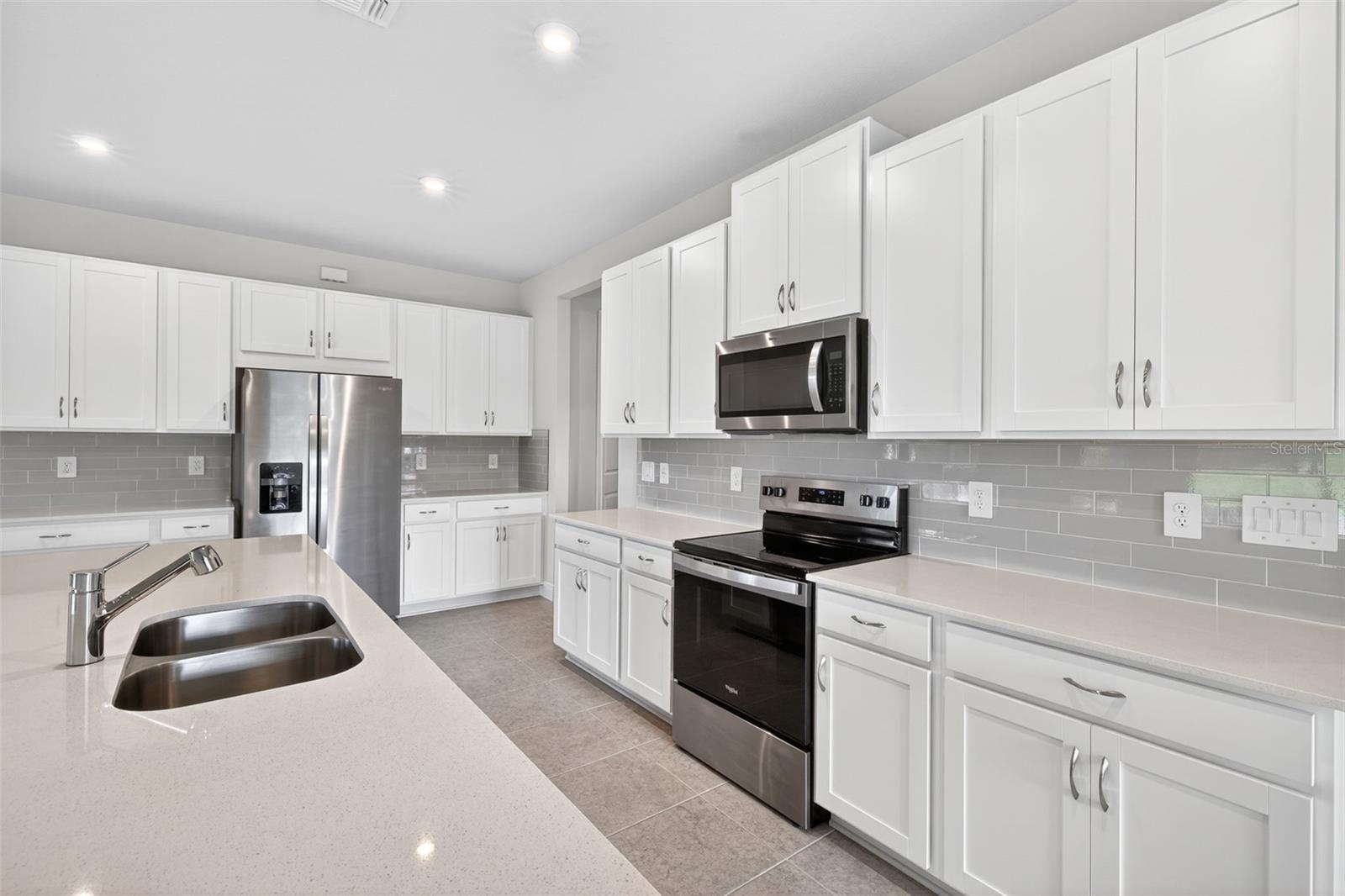 12459 49TH ST E photo 4