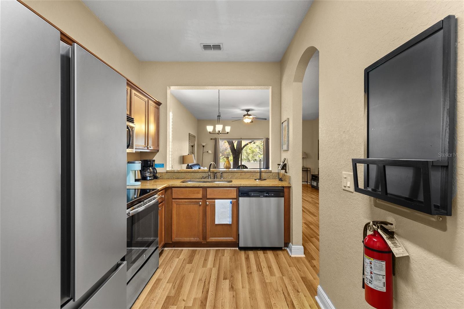 3254 CALABRIA AVE #3254 photo 5