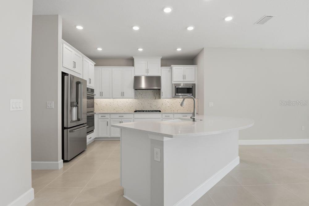664 JUNONIA BLVD photo 5