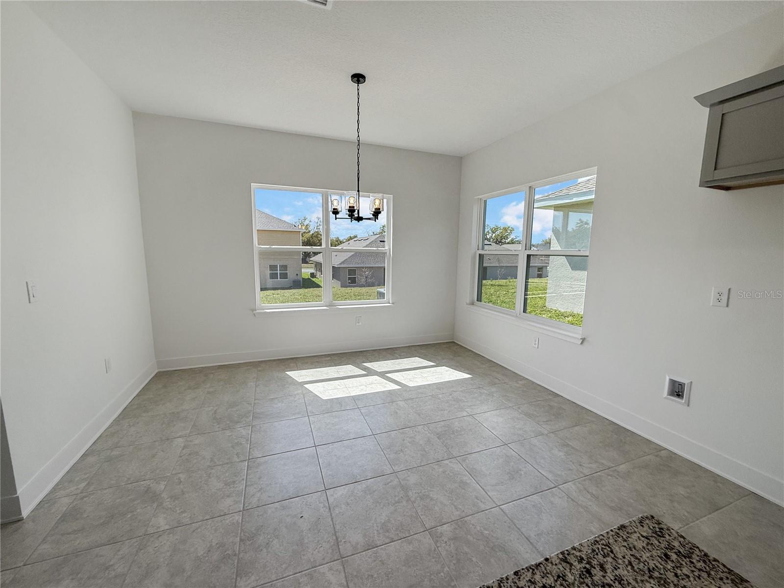 274 ANN ROSE WAY photo 5