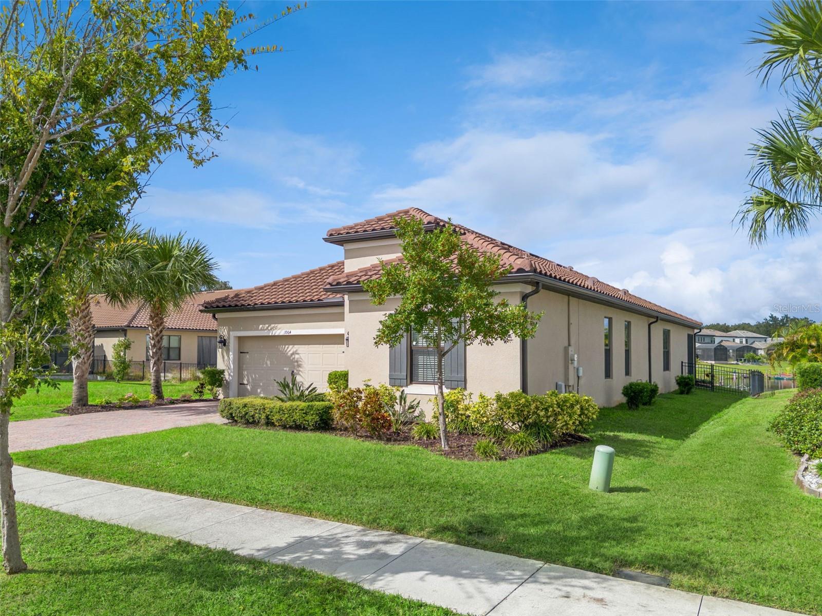 3964 CARRICK BEND DR photo 2