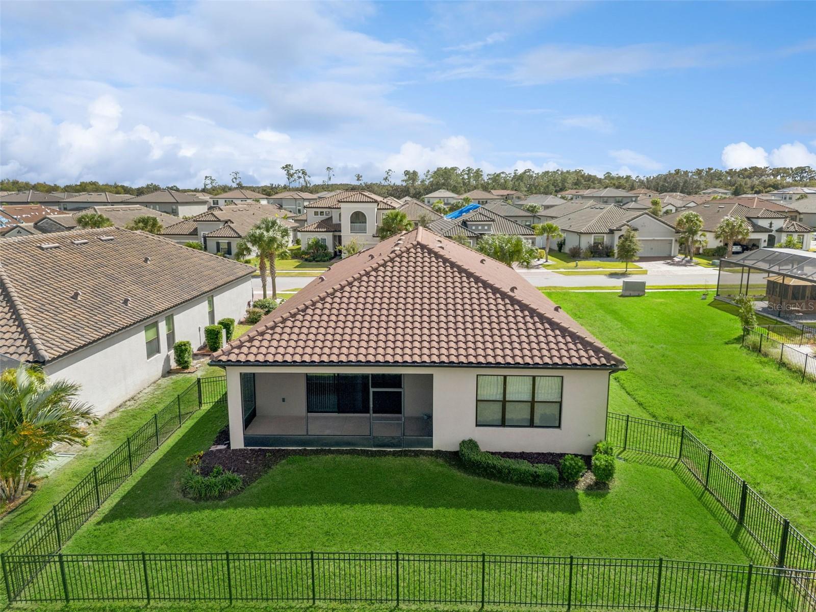 3964 CARRICK BEND DR photo 4
