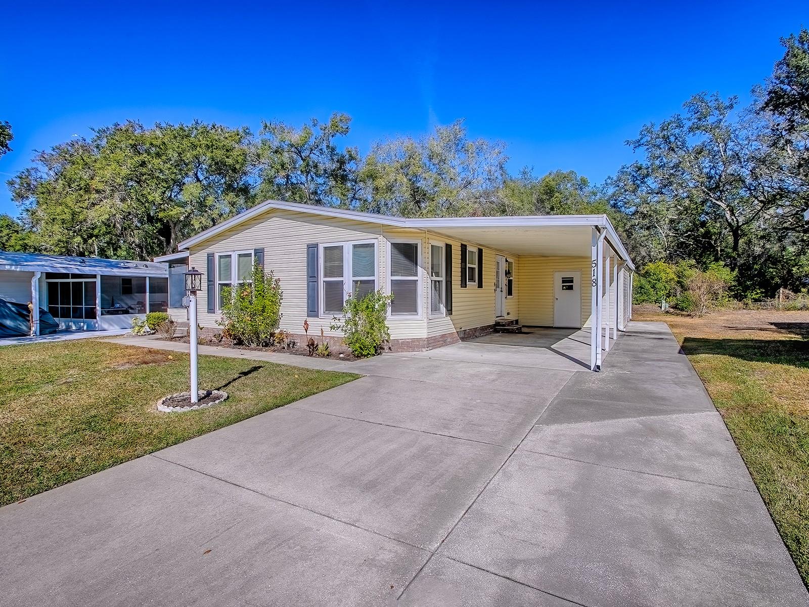 518 SAINT ANDREWS BLVD photo 3
