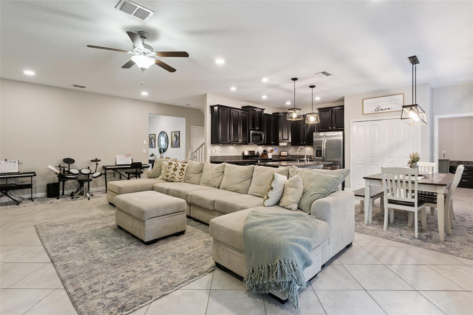 8816 SHADY PAVILLION CT photo 5