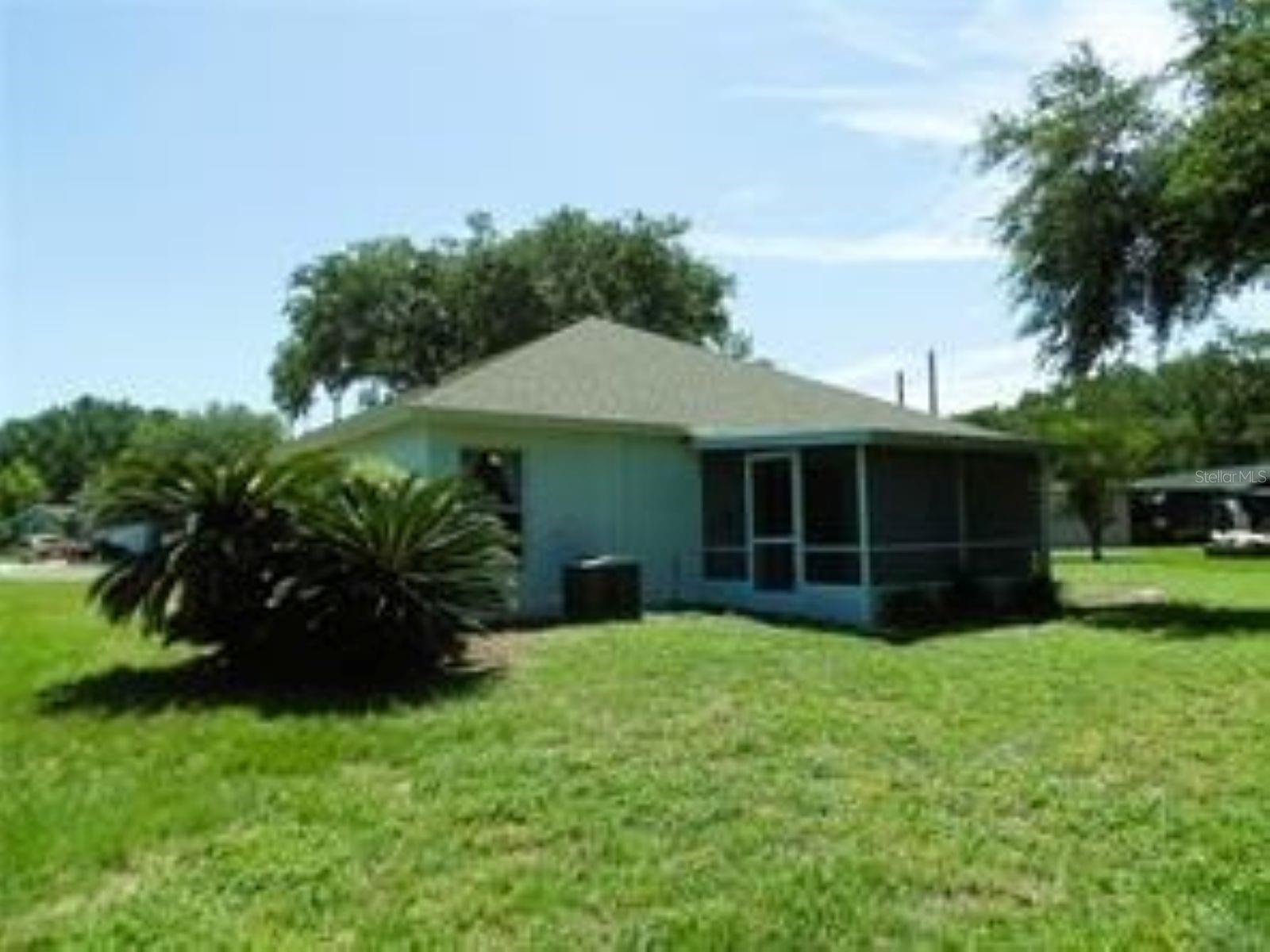 1802 DURKEE PL photo 3