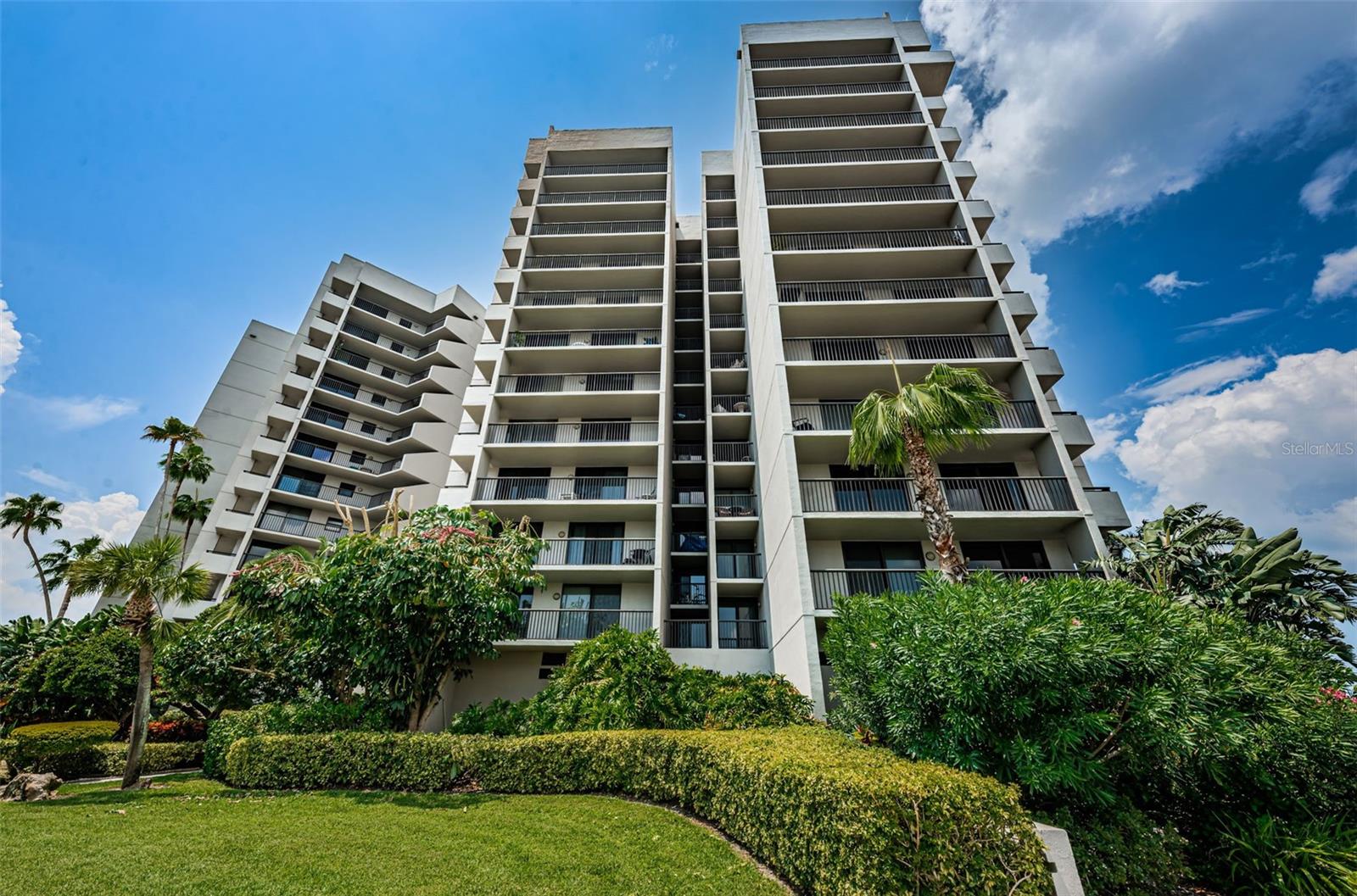 1660 GULF BLVD #1007 photo 5