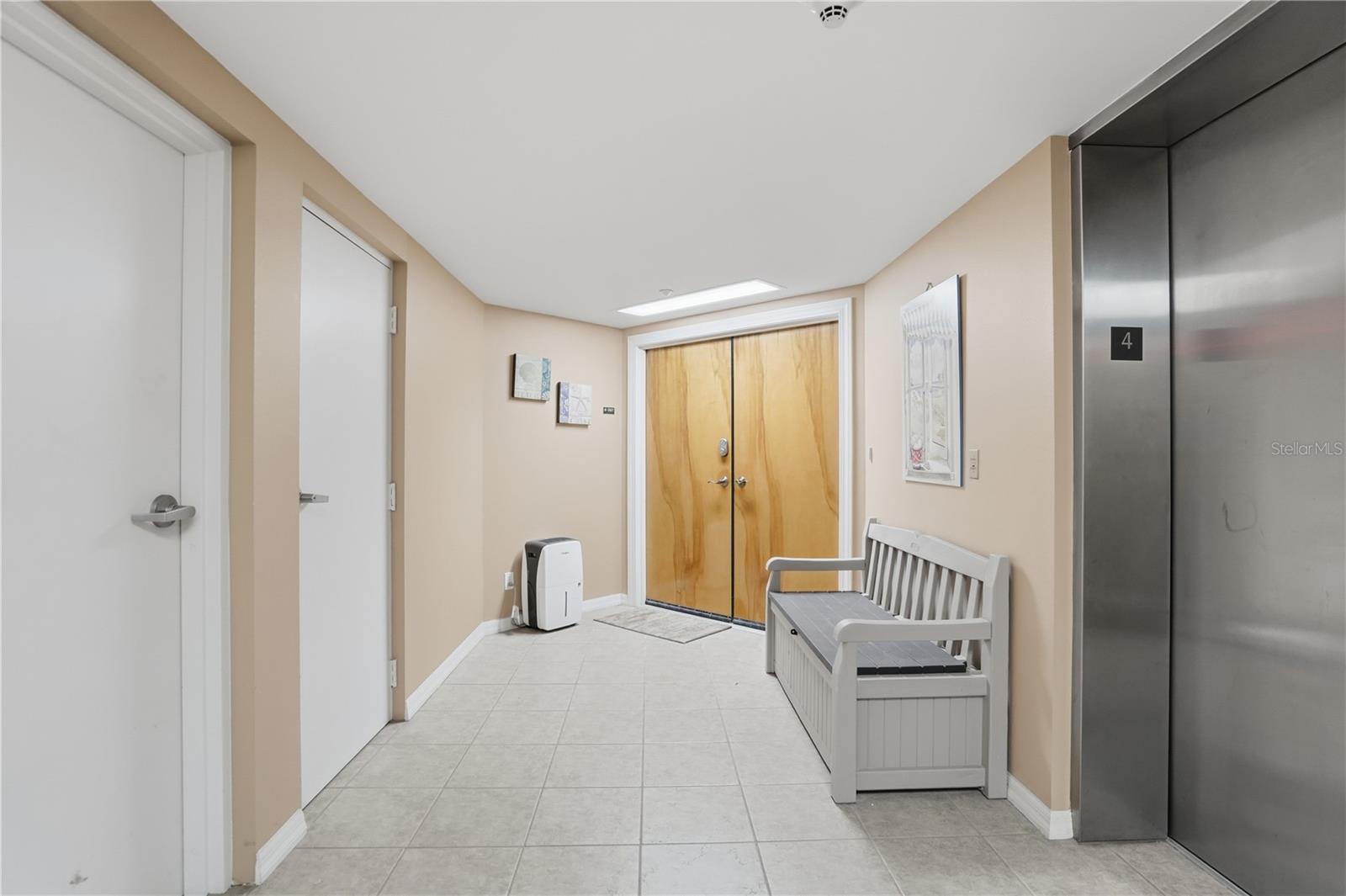 16326 GULF BLVD #307 photo 3